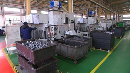 泰州工業(yè)企業(yè) 開足馬力忙生產 拓展市場爭先機 停車場設備
